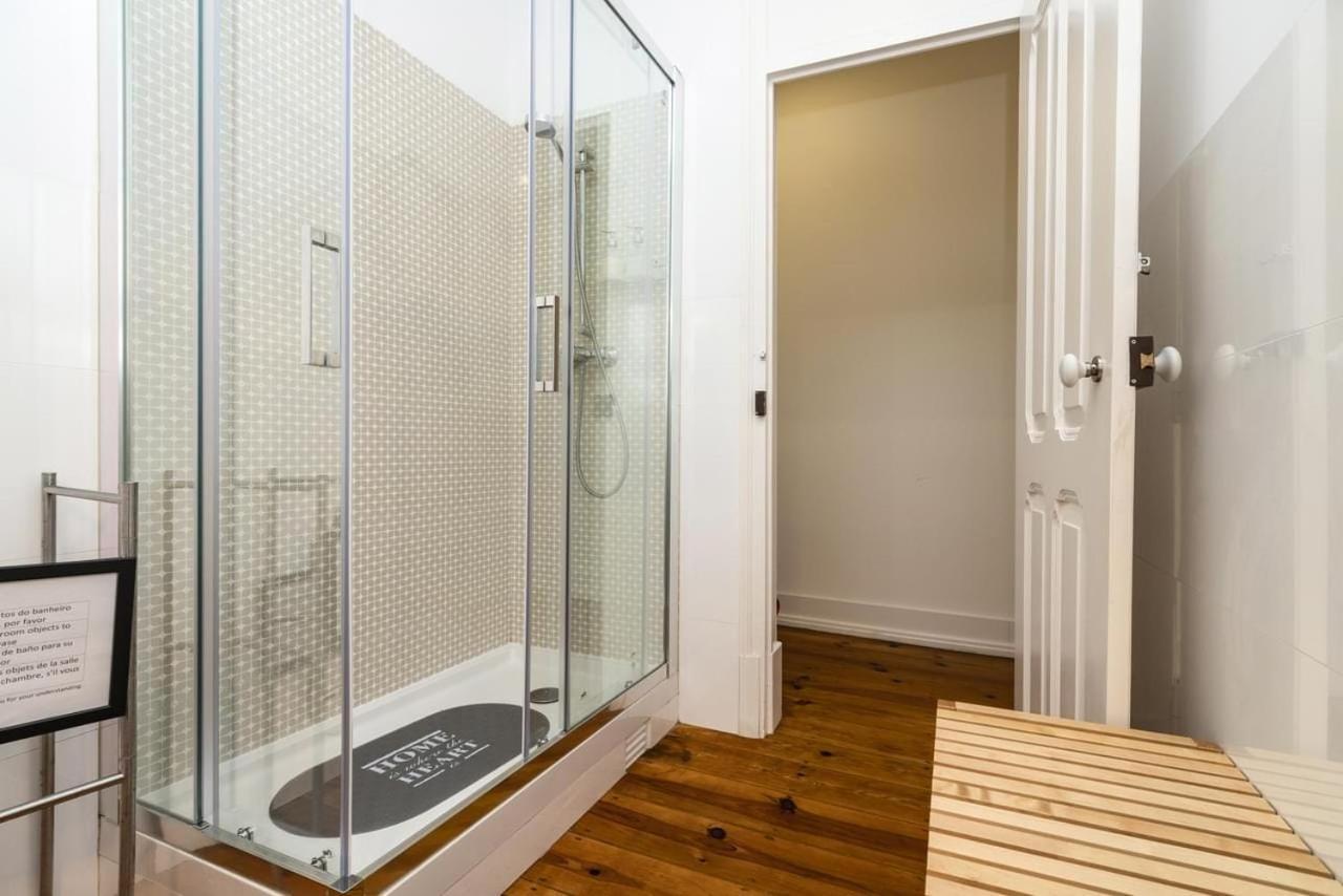Groovy M2 R3 - Amazing Double Room With En-Suite Bathroom リスボン エクステリア 写真