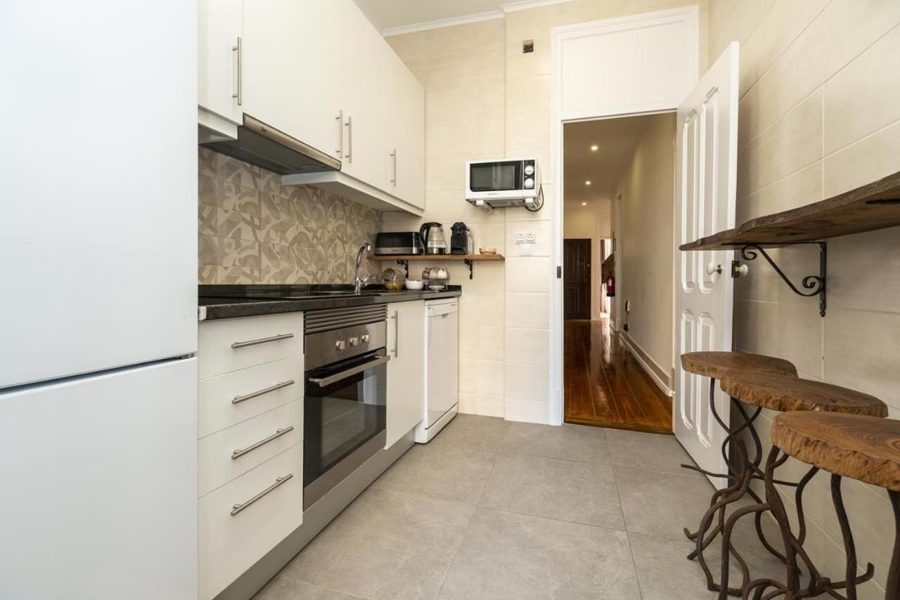 Groovy M2 R3 - Amazing Double Room With En-Suite Bathroom リスボン エクステリア 写真